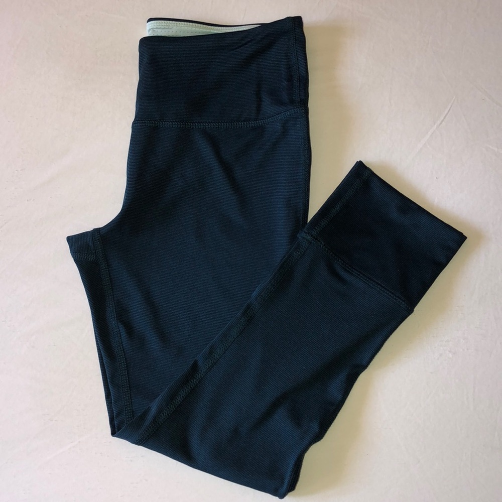 NWOT Marika Sport Capri leggings